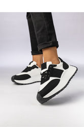 Sport Shoes model 210600 Inello