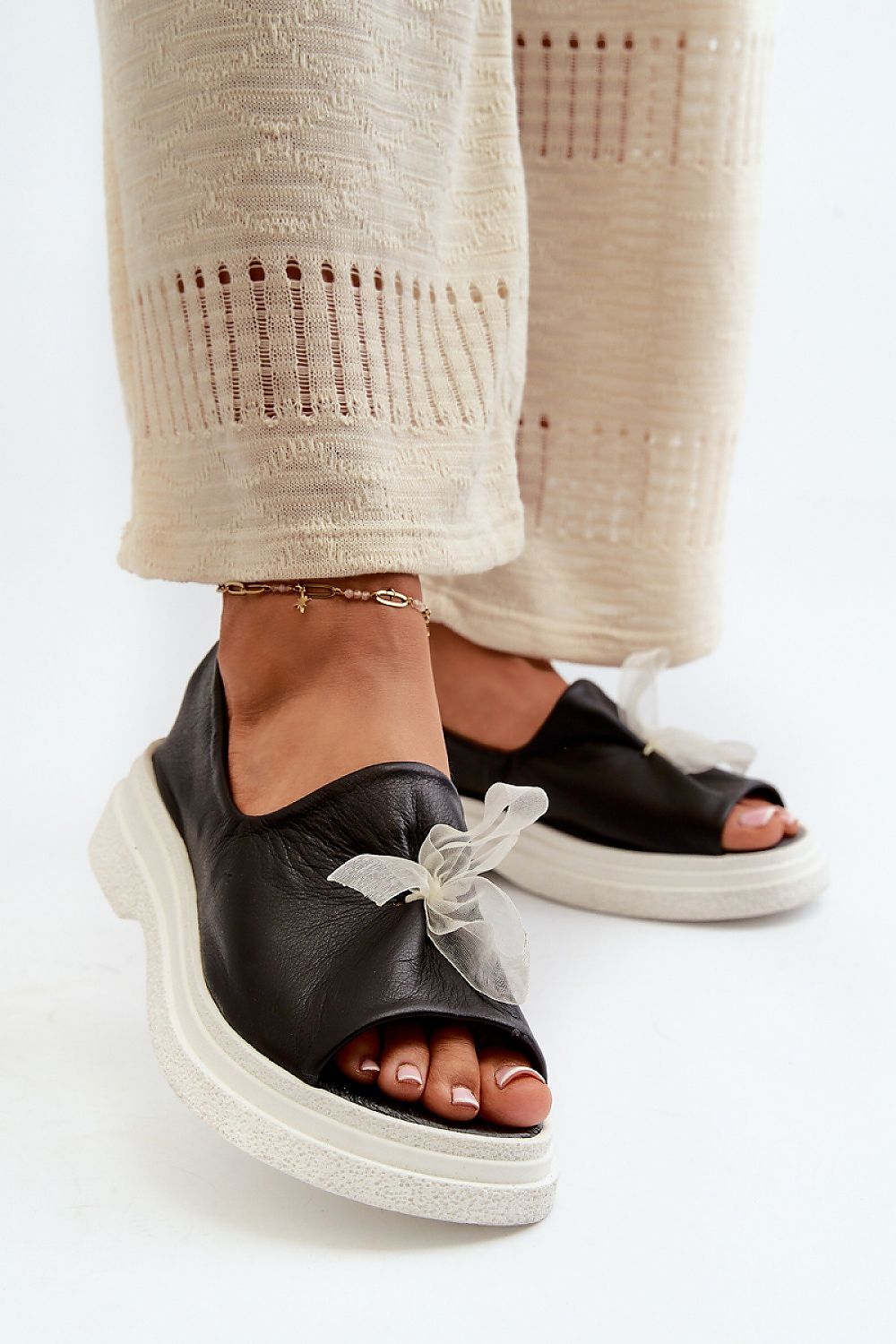  Sandals model 198405 Step in style 