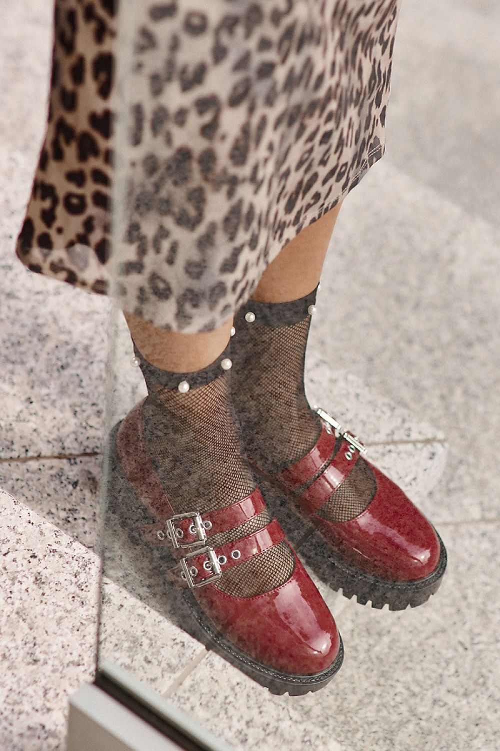  Low Shoes model 200648 Step in style 