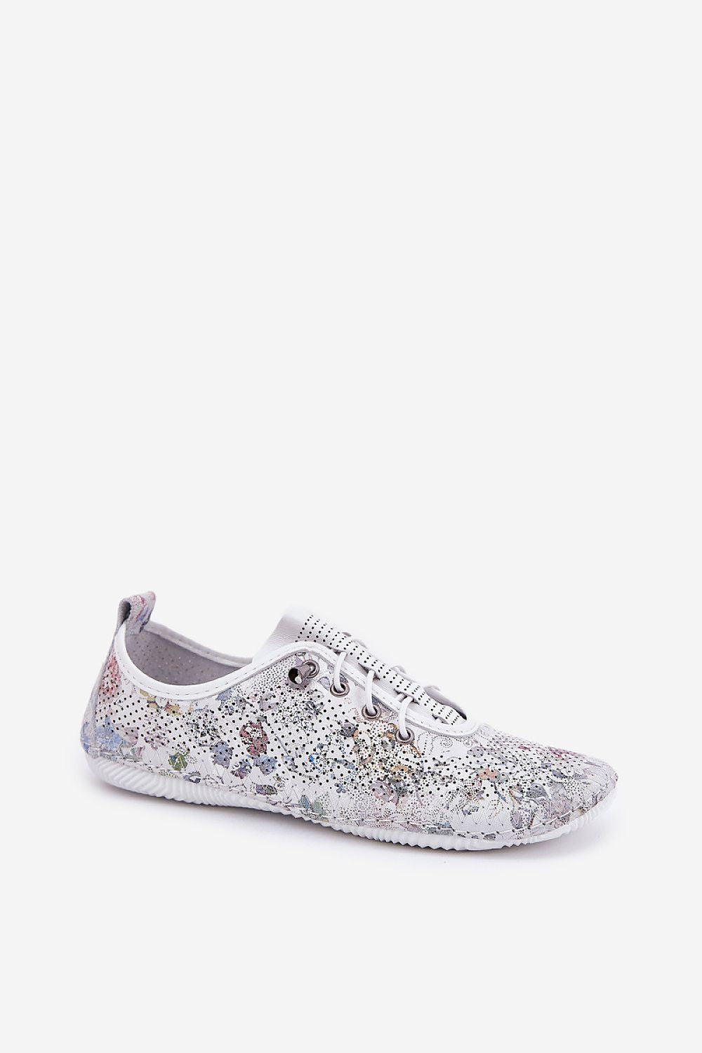  Low Shoes model 212550 Step in style 
