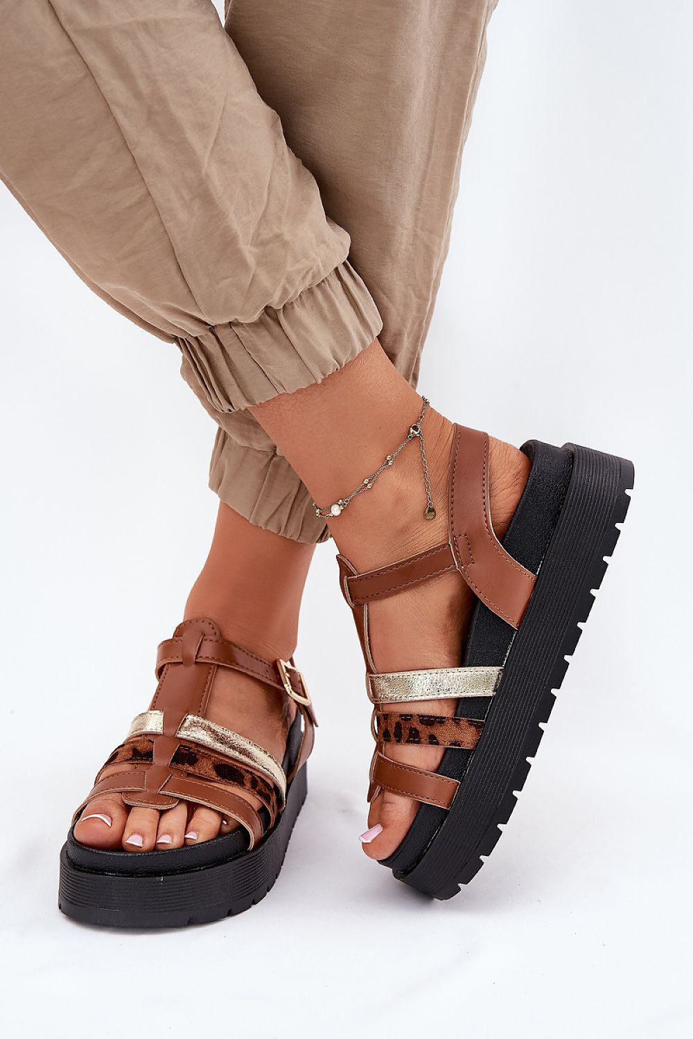  Sandals model 213163 Step in style 