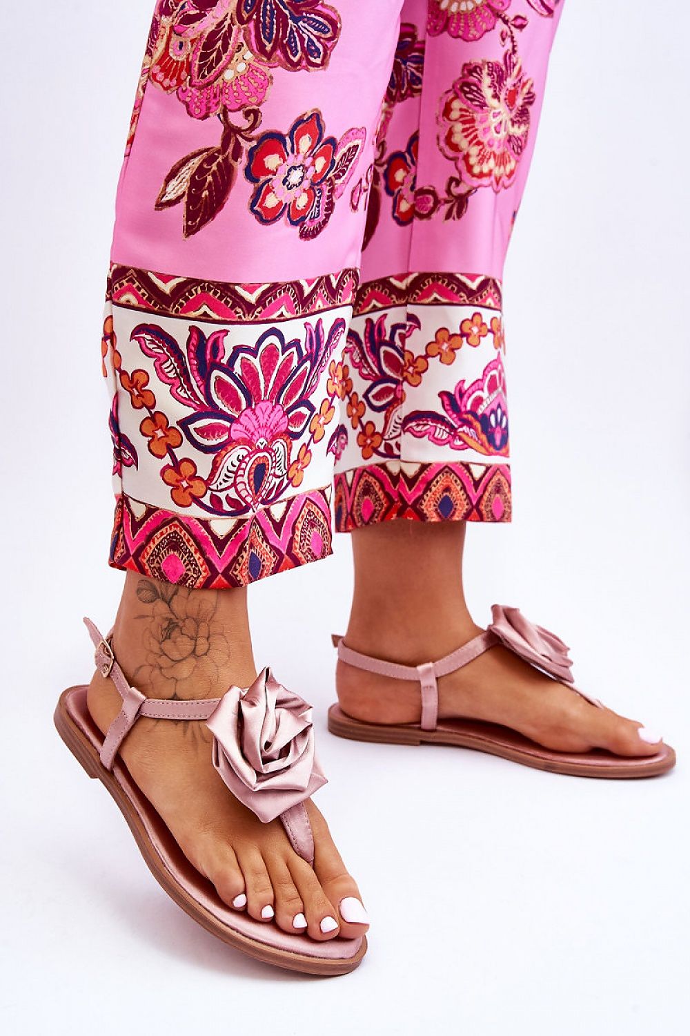  Sandals model 180356 Step in style 